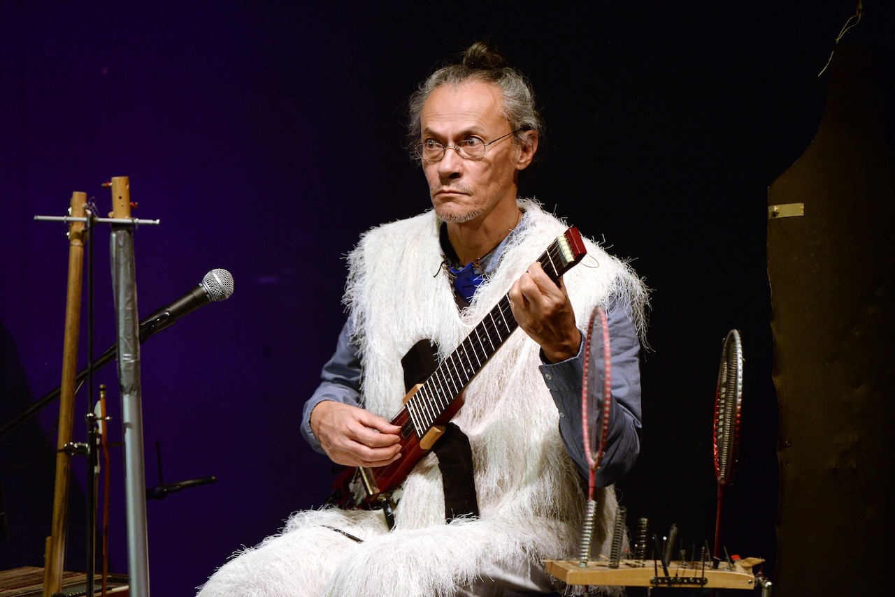 Ein gespielter Sturm und ein echtes Gewitter, theater VIEL LÄRM UM NICHTS, München, Foto Robert Haas