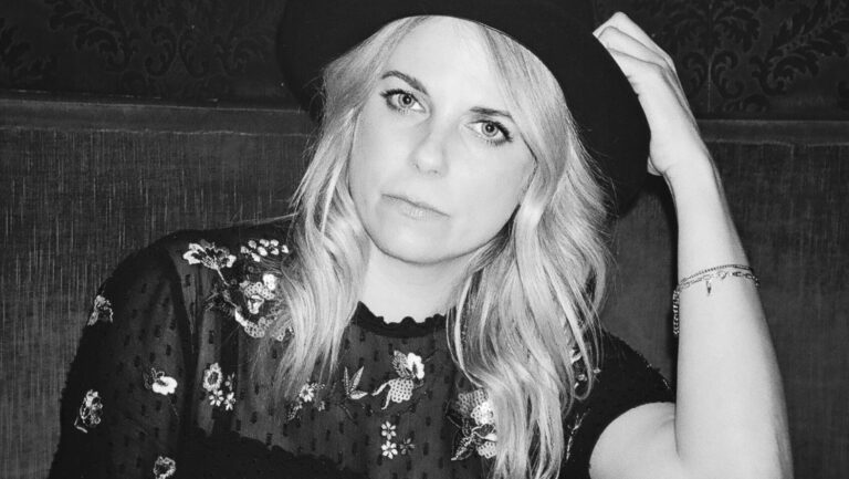 LISA SCHMID – Bittersüß