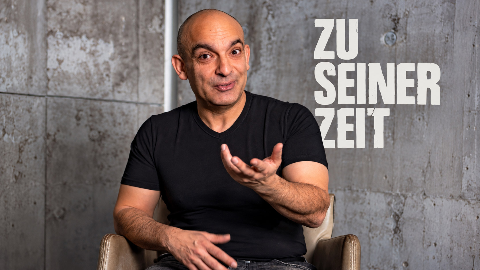 Django Asül - Zu seiner Zeit©Manfred Huber